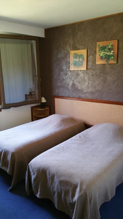 Hotel Le Magiot Montliot-et-Courcelles Habitación foto