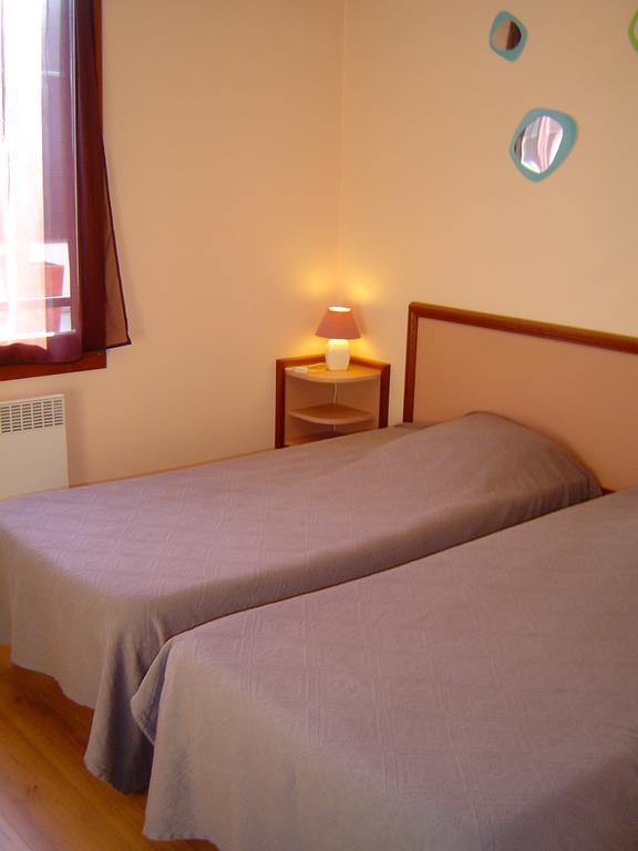 Hotel Le Magiot Montliot-et-Courcelles Habitación foto